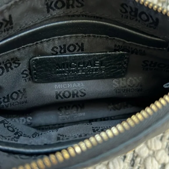 🖤 Michael Kors Wristlet | Mini Bag | Purse | Black Leather | Gold Emblem - Picture 10 of 12